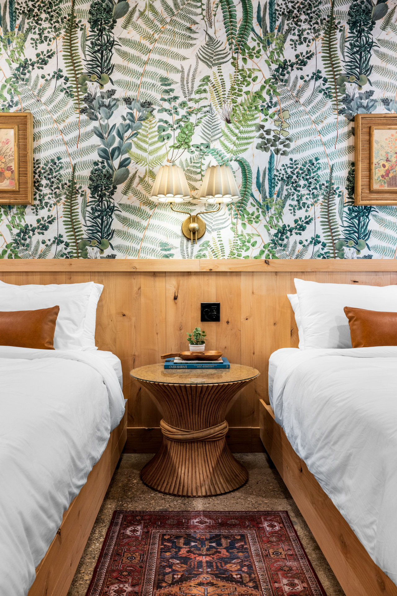 Aloha Room photo 10 — Sommer House Inn, Jasper Arkansas