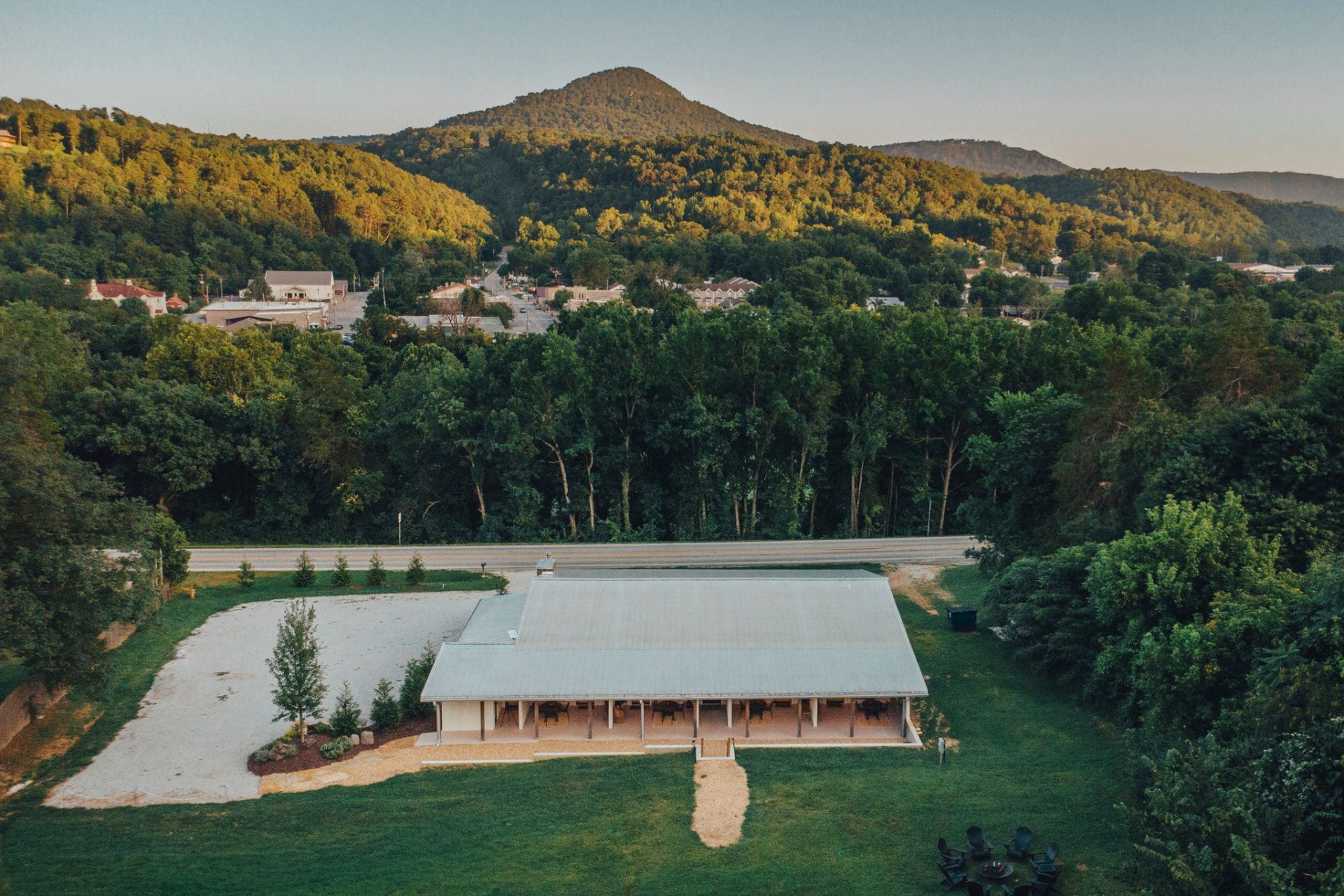 Sommer House Inn entire lodge photo 33 — Jasper Arkansas