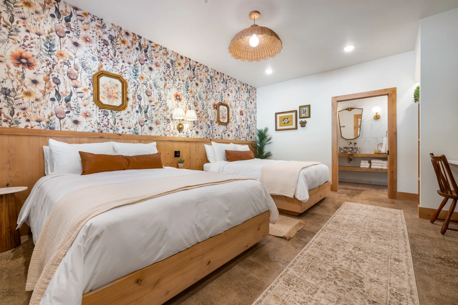 Garden Room at Sommer House Inn — boutique hotel in Jasper Arkansas