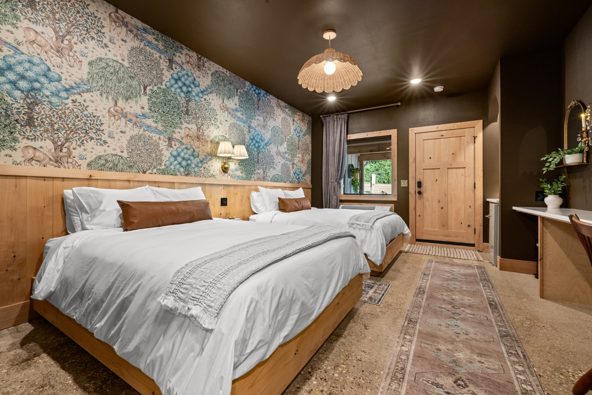 Meadow Room at Sommer House Inn — boutique hotel in Jasper Arkansas